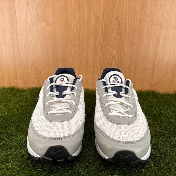 Athletic_Shoes